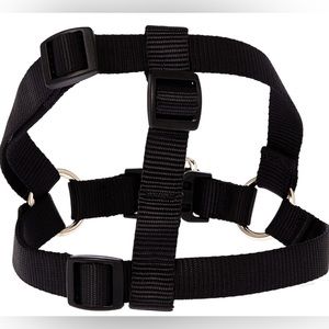 LupinePet Basics 3/4" Black 15-21" Step In Harness for Small Dogs